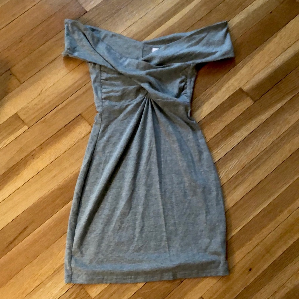 Reformation stretch off shoulder mini dress XS